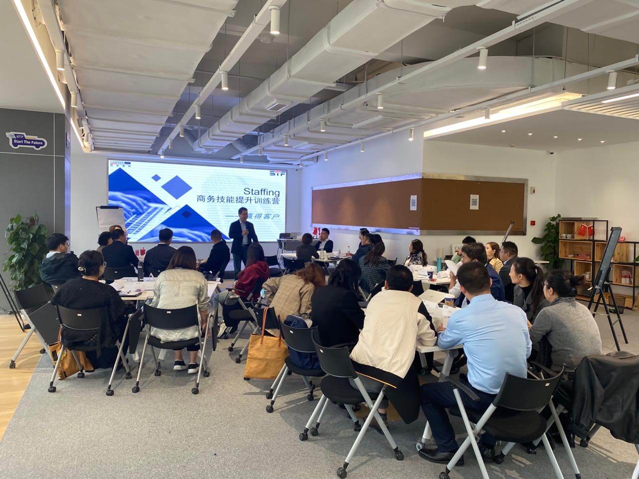 mg冰球突破·豪华版(试玩)官方网站