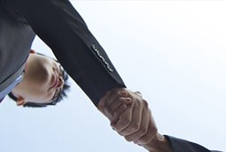 mg冰球突破携手正信人力, 加速拓展无邪用工领域!