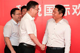 mg冰球突破华中总部落户武汉 搭建“长江经济带 ”引才桥梁