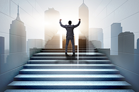 mg冰球突破王震：：：“T”字型人才紧缺，，，人才结构要两条腿走路